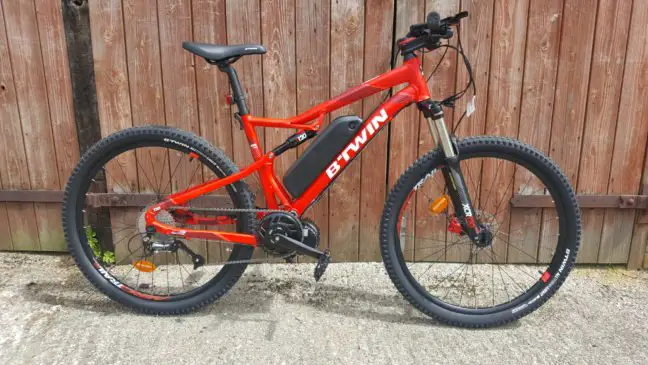 B TWIN Rock Rider Mountainbike mit Vollfederung, angetrieben von einem bafang bbshd Elektromotor und einer 52-Volt-Batterie