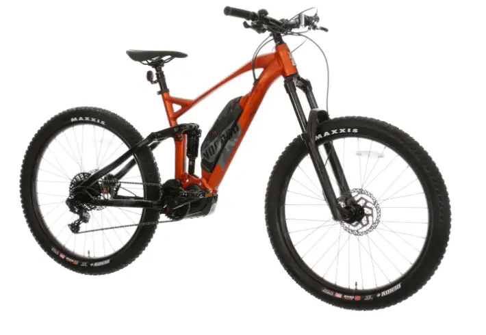 Pregled električnega gorskega kolesa Voodoo Zobop E-Shimano 2020