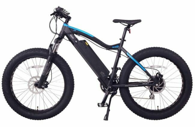 The NCM Aspen Electric Fat Bike has a good, sturdy frame ncm aspen electric fat bike left side view