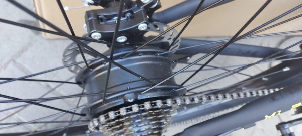 Test de l'Eleglide M1 Plus : un vélo électrique étonnamment bon marché 10 moteur eleglide m1 plus