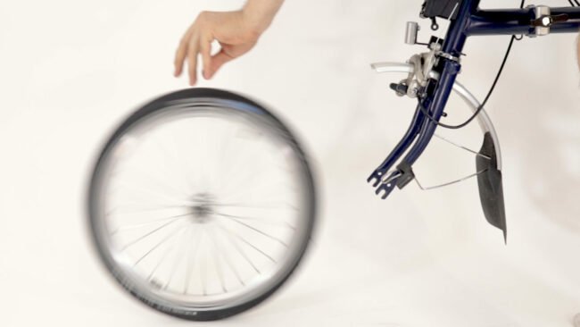 El kit Swytch solo se ajustará a las punteras estándar de liberación rápida cambio de rueda swytch e bike kit