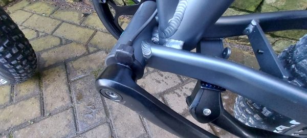Recenze skládacího elektrokola Himo ZB20 Max 8 snímač himo zb20 max pedál asistenční