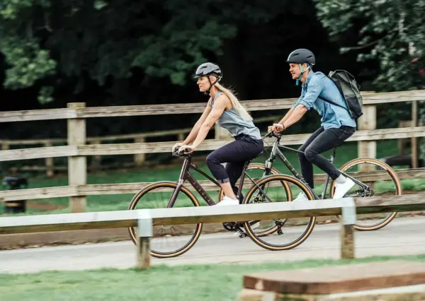 passare attraverso l'e-bike