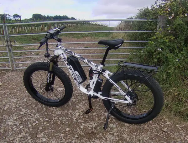 Cyrusher XF800: test ride e revisão 17 passeio de teste cyrusher xf800