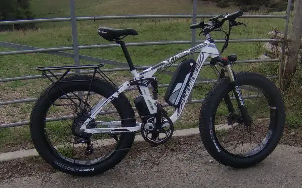 Cyrusher XF800: test ride e revisão 18 Cyrusher xf800 vista lateral
