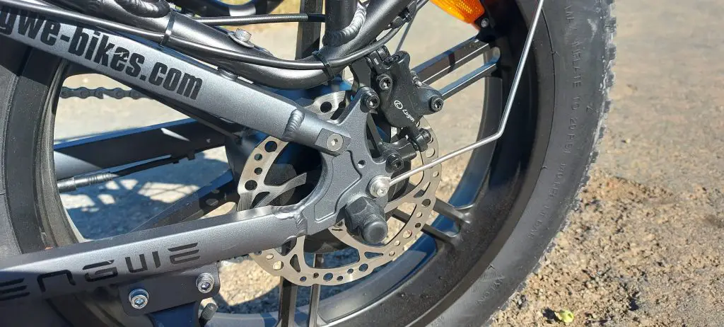 Engwe Engine Pro 750w review: zwaar maar erg leuk om te rijden 8 engwe engine pro achterrem
