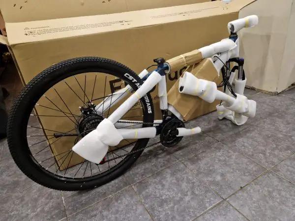 Eleglide M1 Review - Best E-Bike Under £600? 4 eleglide m1 packaging
