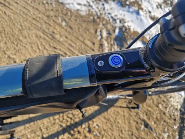 Ortler Speeder Review - Bargain Lightweight E-Bike 5 ortler speeder control button