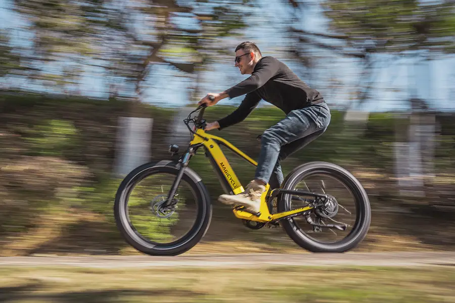 magicycle jelen recenze tlustá pneumatika suv e-bike