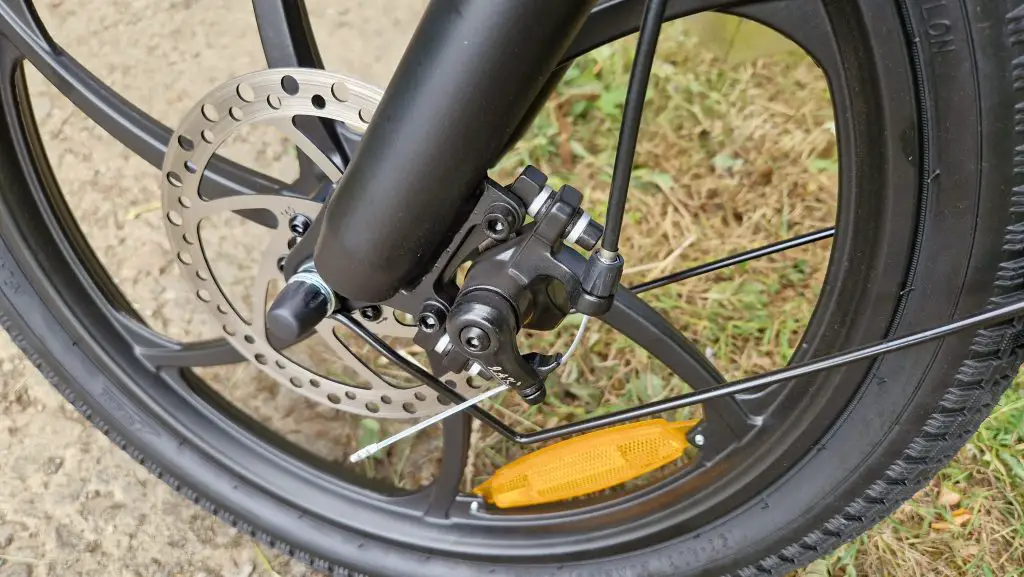 PVY Z20 Pro review: New budget folding e-bike 7 pvy z20 pro disc brakes