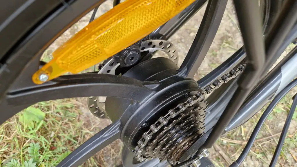 PVY Z20 Pro review: New budget folding e-bike 5 pvy z20 pro rear hub motor