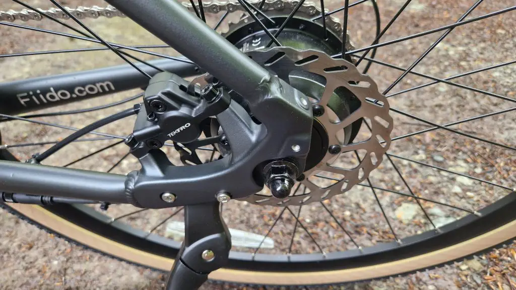 Fiido C21 E-Gravel Review: Affordable and Lightweight E-Bike 9 fiido c21 e-gravel tektro hydraulic brakes