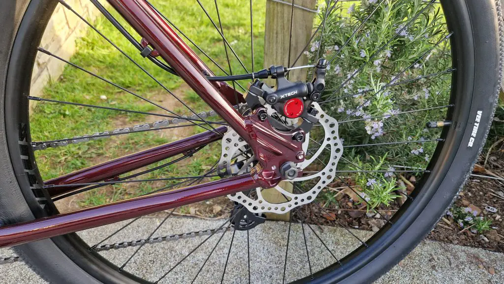 vitus mach 1 seven with upgraded zoom  hb100 brake callipers